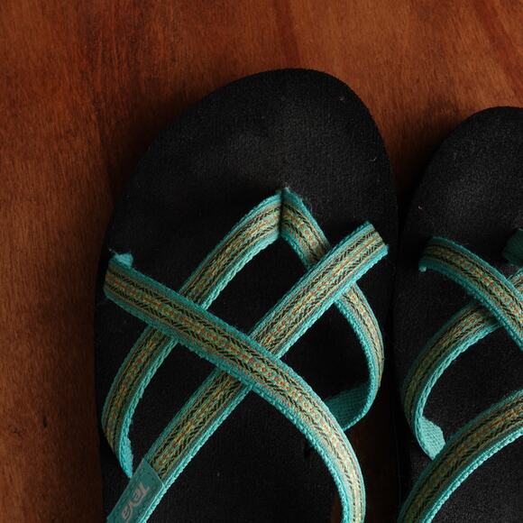 Teva Sandals WMS SZ 8 Teal BLK Olowahu Mush Flip Flop Strappy Slip On Beach Shoe - Picture 7 of 11